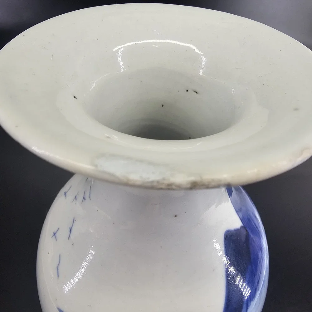 19th Century Japanese blue white vase hand painted decorative